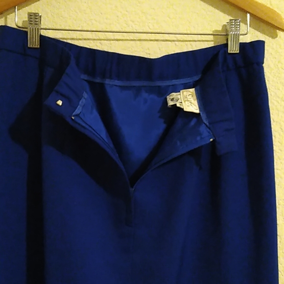 Career Essentials Skirt Size 16 - Picture 3 of 6